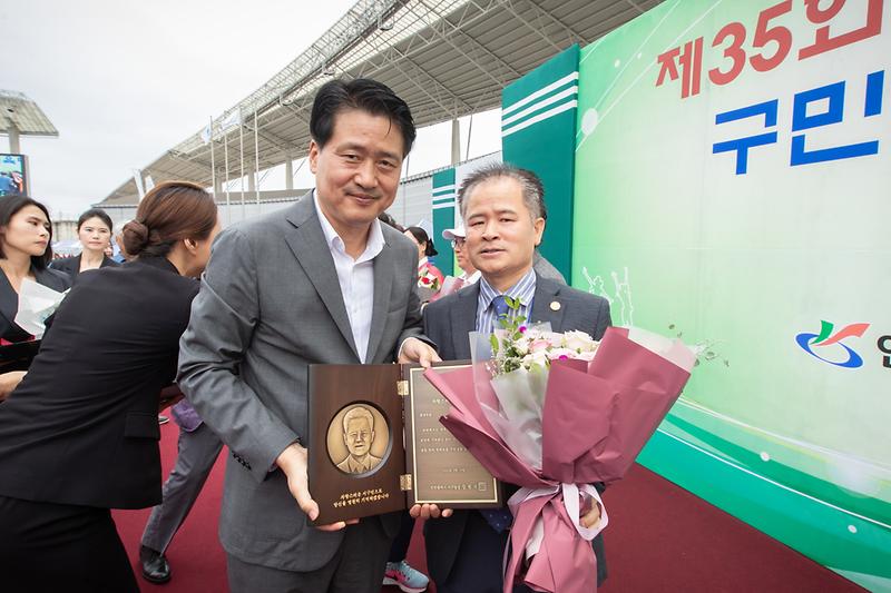 Young-7125.jpg 이미지