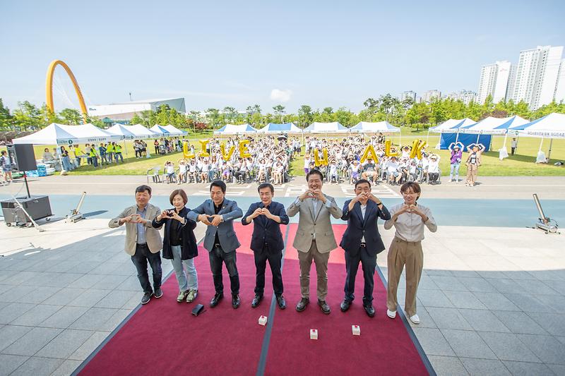 Young-7298.jpg 이미지