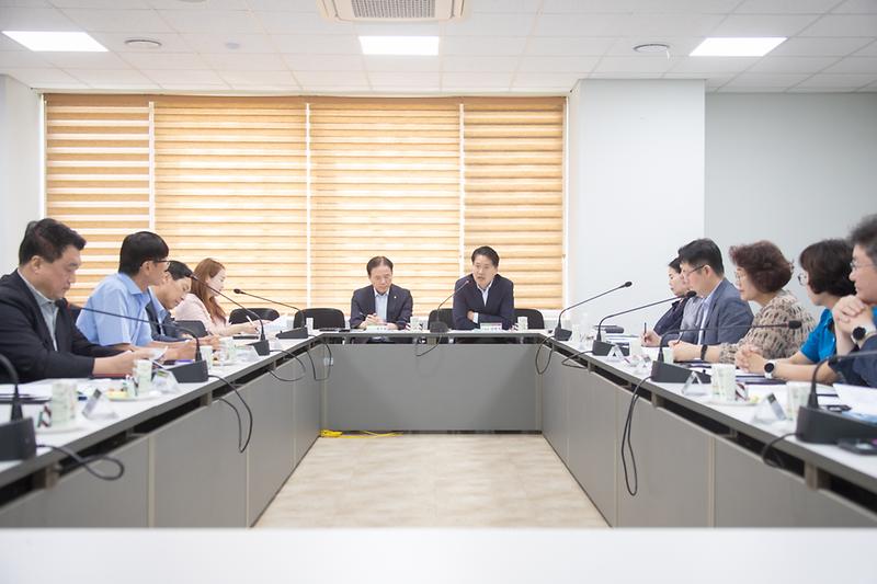 Young-7349.jpg 이미지