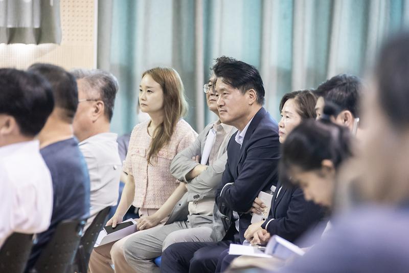 Young-7852.jpg 이미지