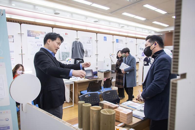 Young-7885.jpg 이미지