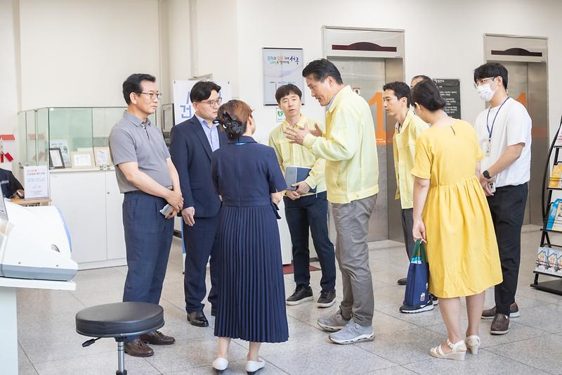 Young-8671.jpg 이미지