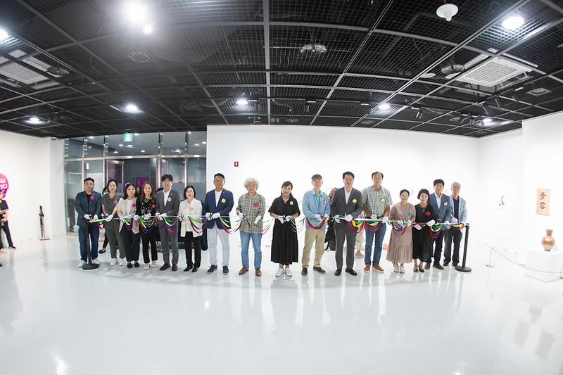 Young-8682.jpg 이미지