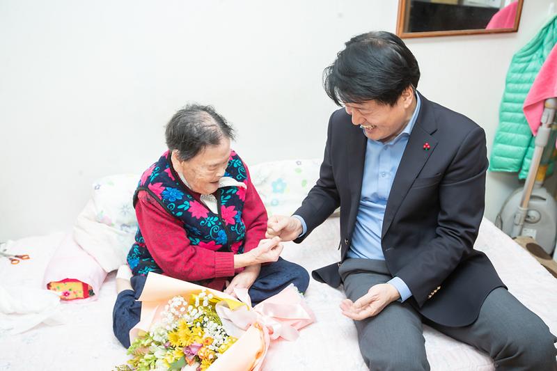 Young-8782.jpg 이미지