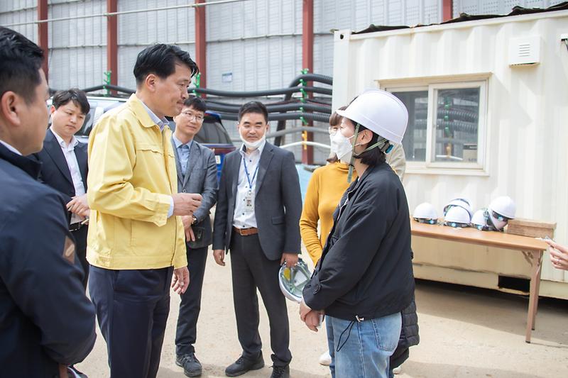 Young-9193.jpg 이미지