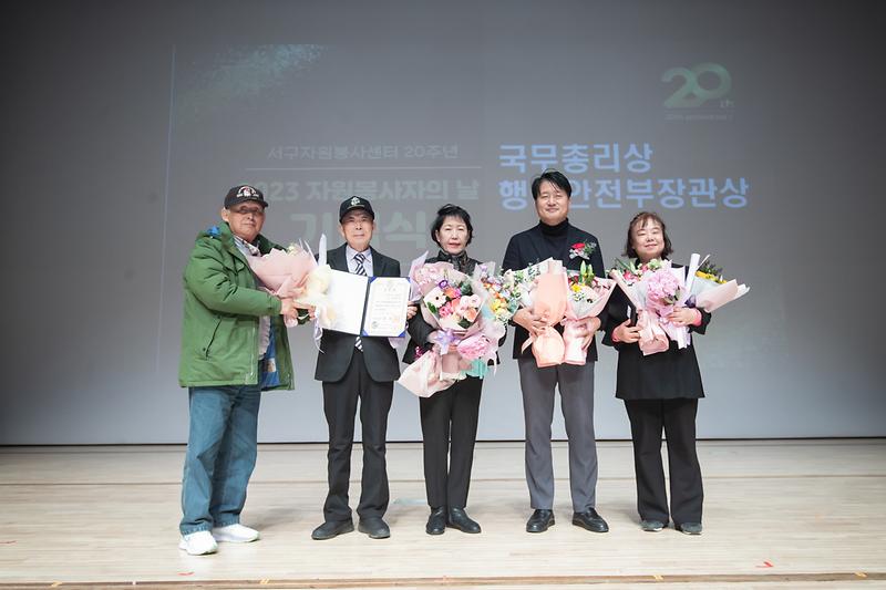 Young-9341.jpg 이미지