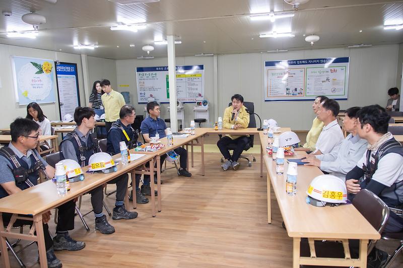 Young-9879.jpg 이미지