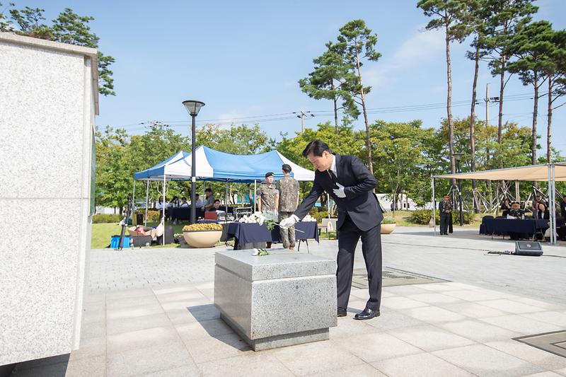 Young-0006.jpg 이미지