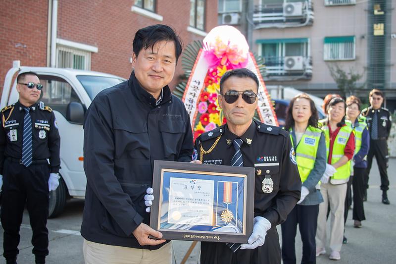 Young-0707.jpg 이미지