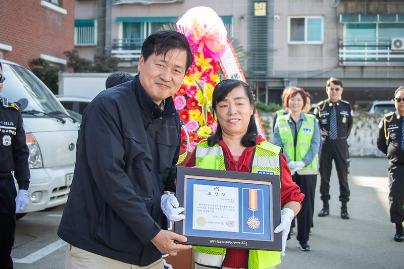 Young-0725.jpg 이미지