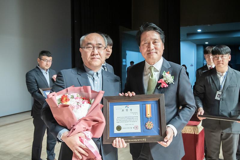 Young-0789.jpg 이미지