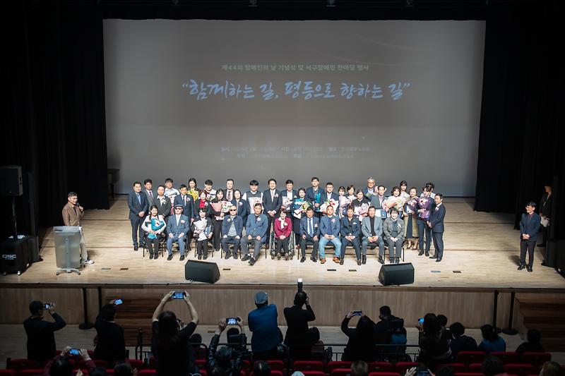 Young-1113.jpg 이미지