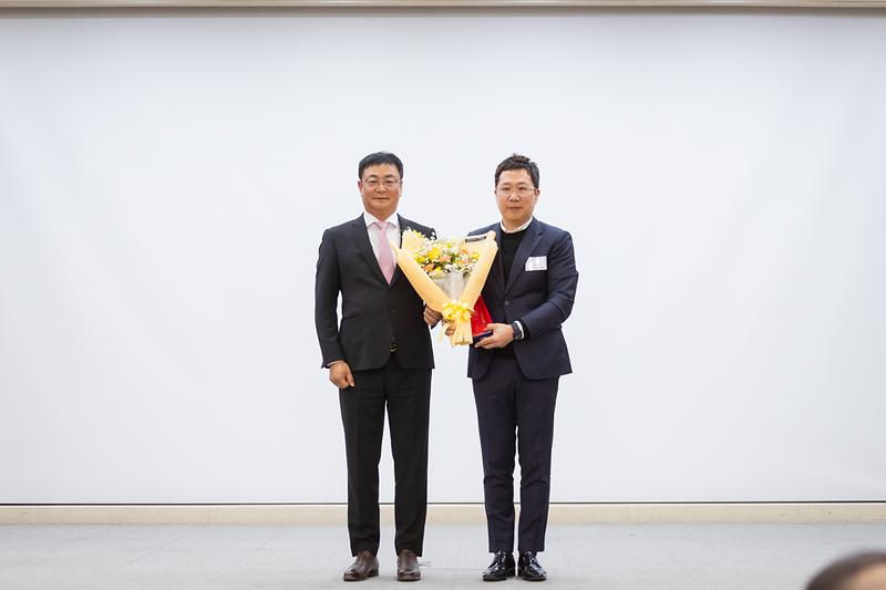 Young-1336.jpg 이미지