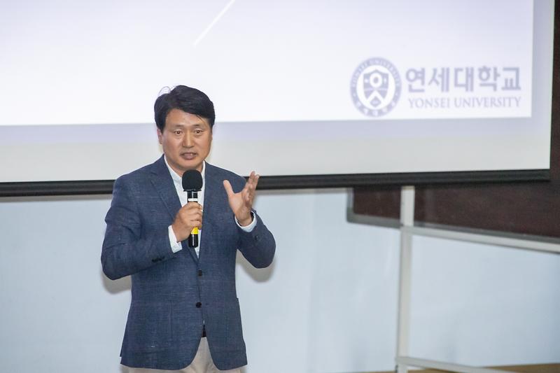 Young-1383.jpg 이미지