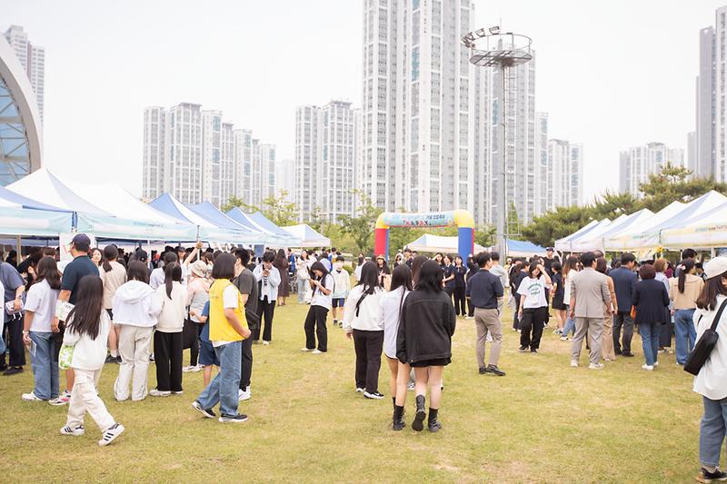 Young-1411.jpg 이미지