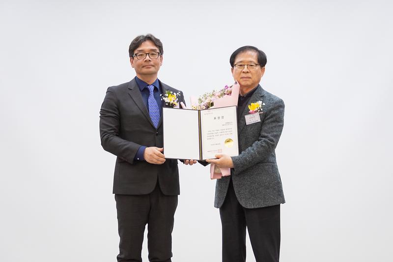 Young-1545.jpg 이미지