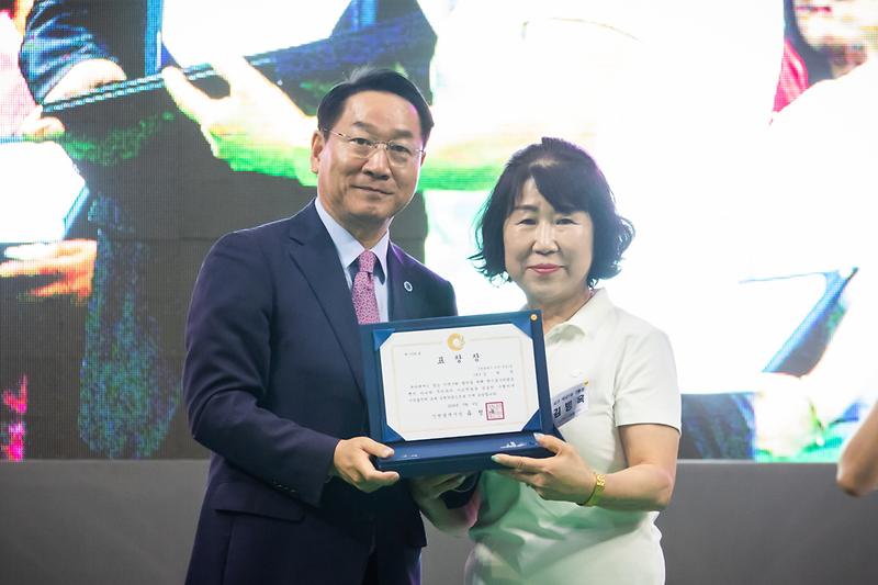 Young-1585.jpg 이미지