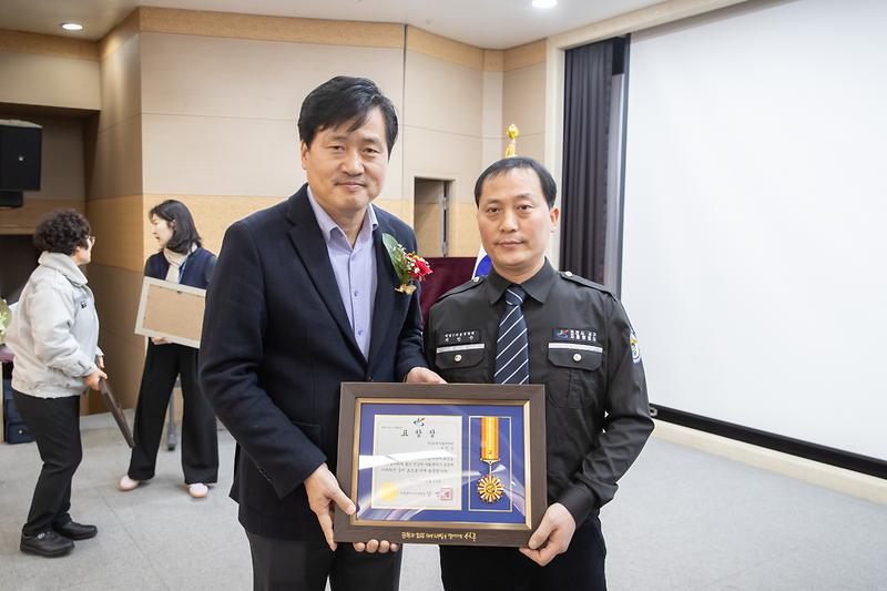 Young-1662.jpg 이미지