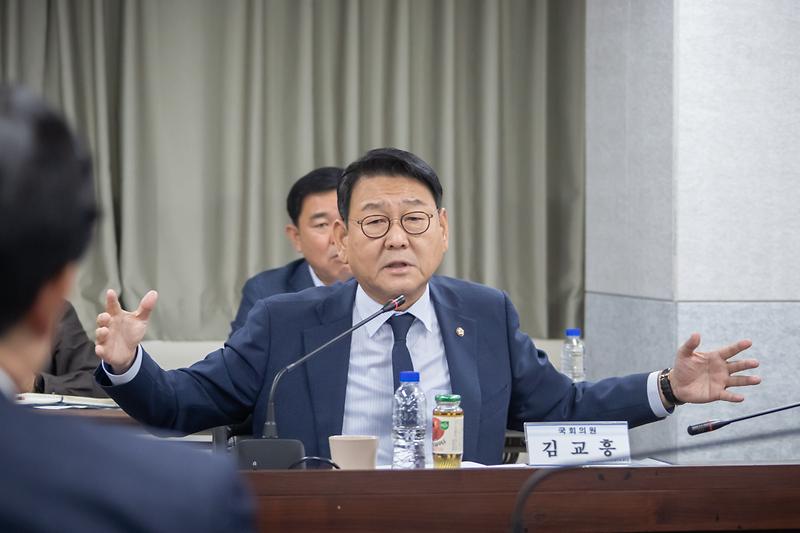 Young-1673.jpg 이미지