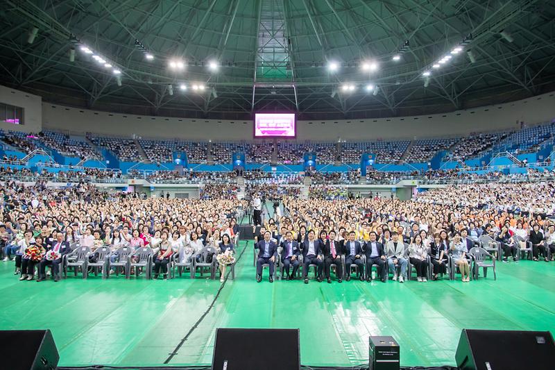 Young-1718.jpg 이미지