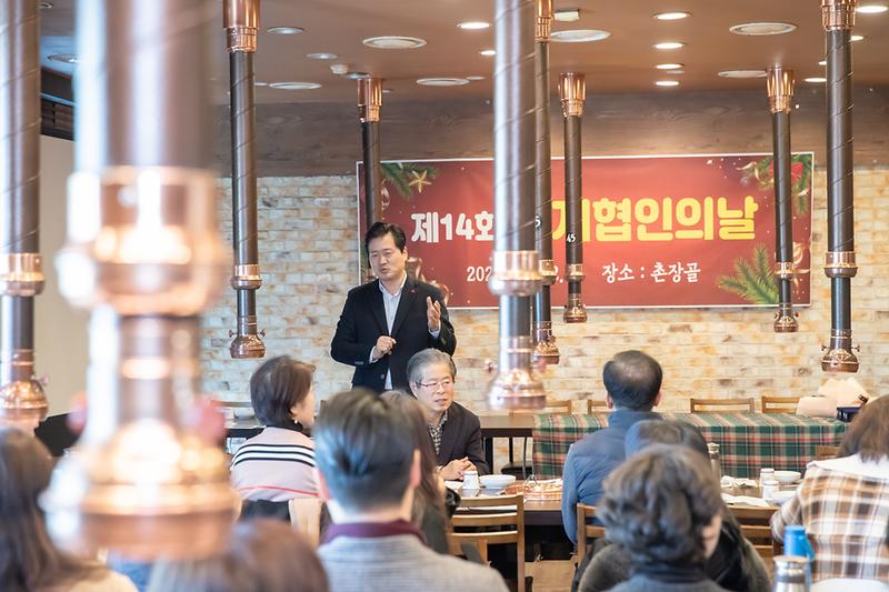 Young-1817.jpg 이미지