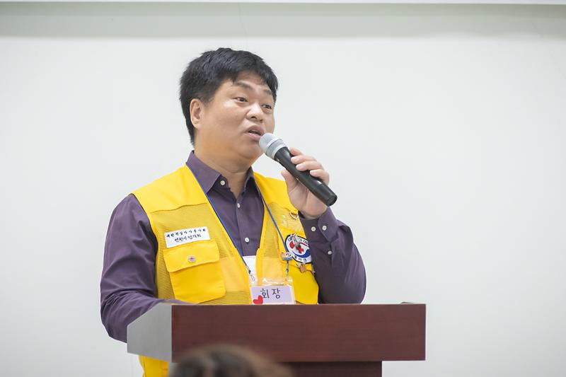 Young-1933.jpg 이미지