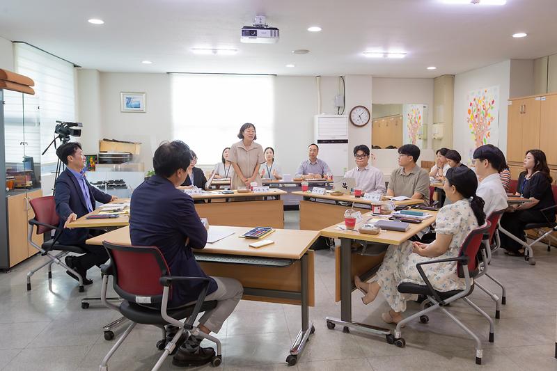 Young-23.jpg 이미지