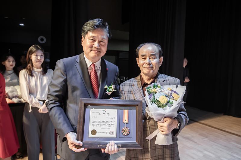 Young-2905.jpg 이미지