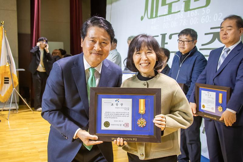 Young-2928.jpg 이미지