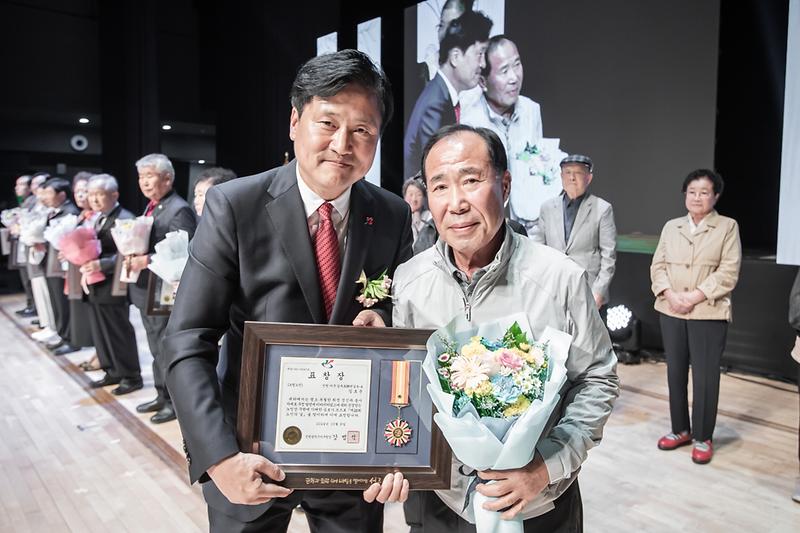 Young-3041.jpg 이미지