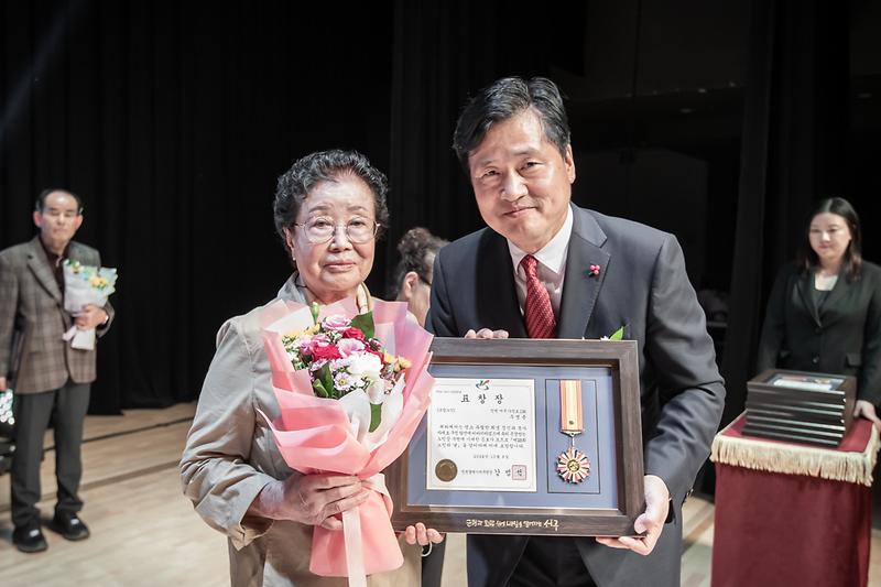 Young-3067.jpg 이미지