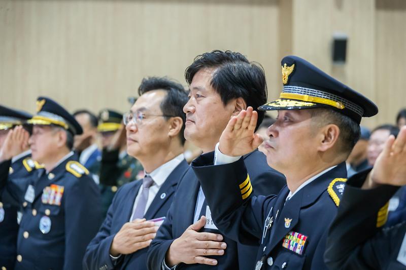 Young-3067.jpg 이미지