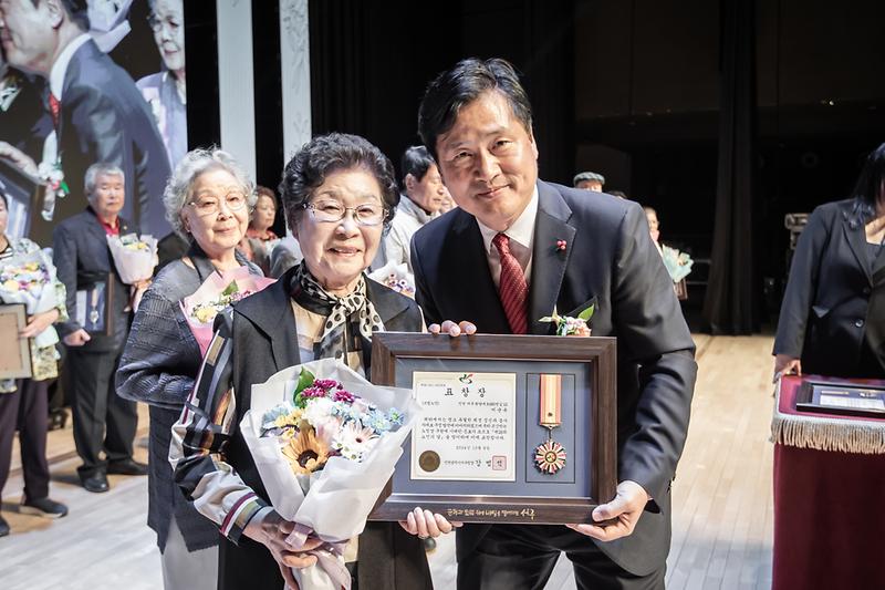 Young-3175.jpg 이미지