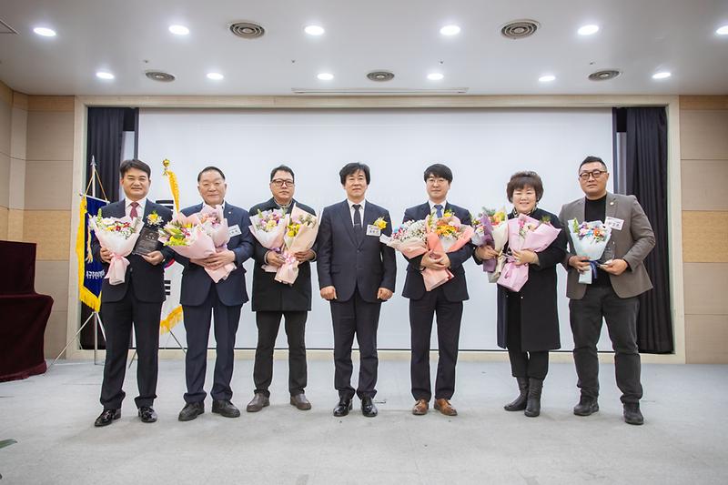 Young-3278.jpg 이미지