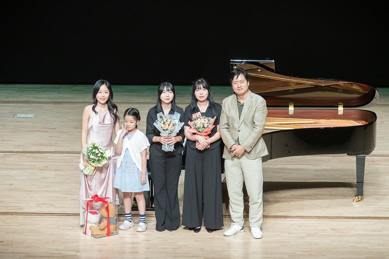 Young-3309.jpg 이미지