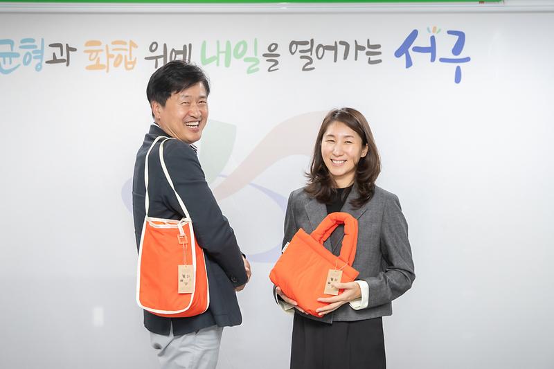 Young-3353.jpg 이미지