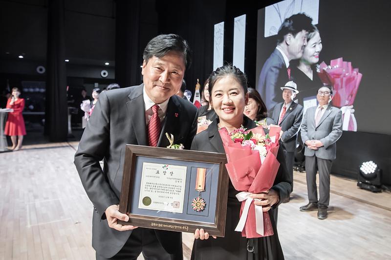 Young-3373.jpg 이미지