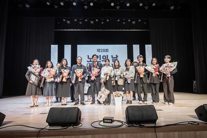 Young-3507.jpg 이미지