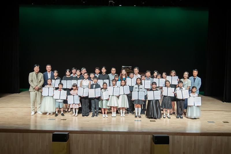 Young-3883.jpg 이미지