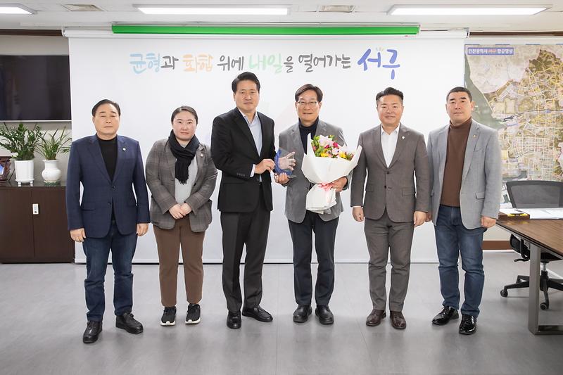 Young-4062.jpg 이미지