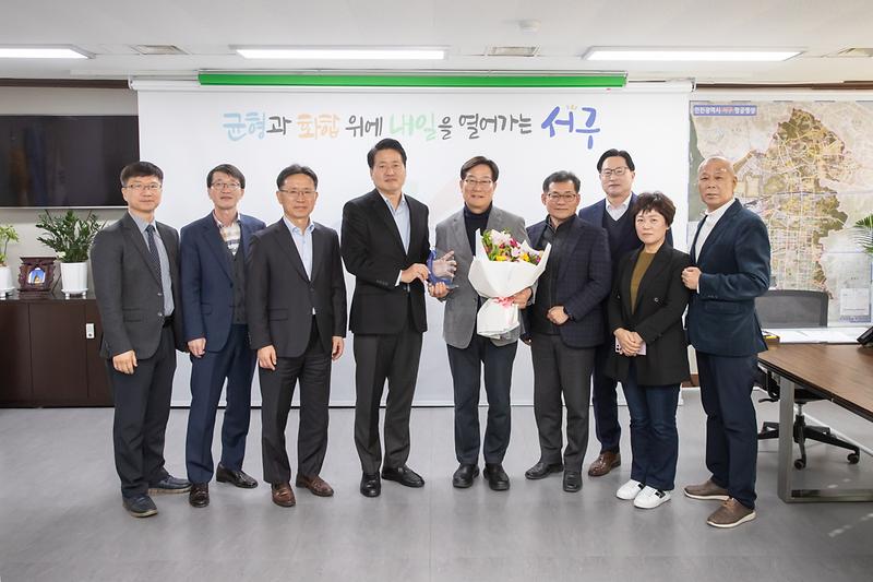 Young-4074.jpg 이미지