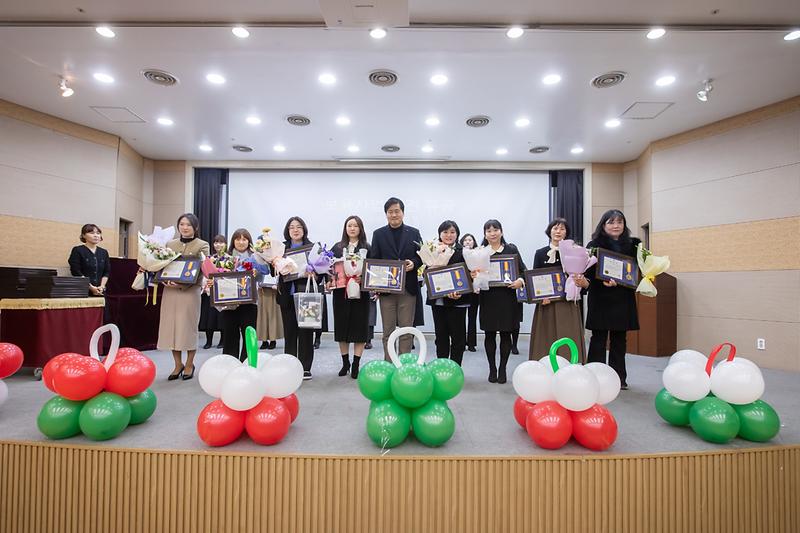 Young-4212.jpg 이미지