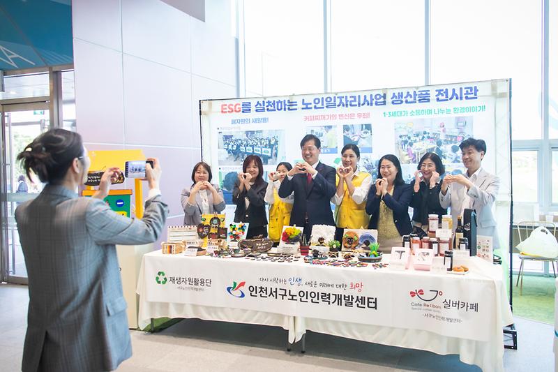 Young-4230.jpg 이미지