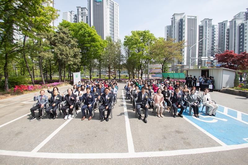 Young-4721.jpg 이미지