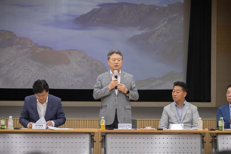 Young-4757.jpg 이미지