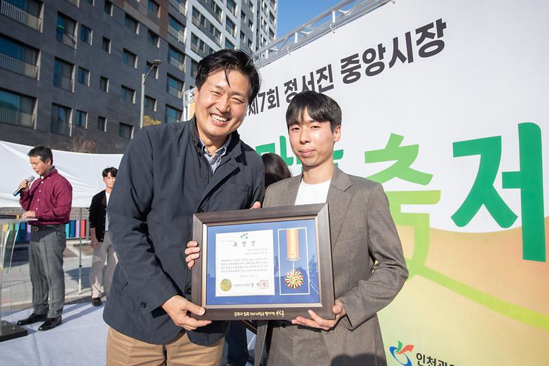 Young-5162.jpg 이미지