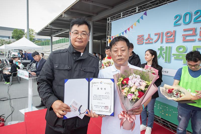 Young-5516.jpg 이미지