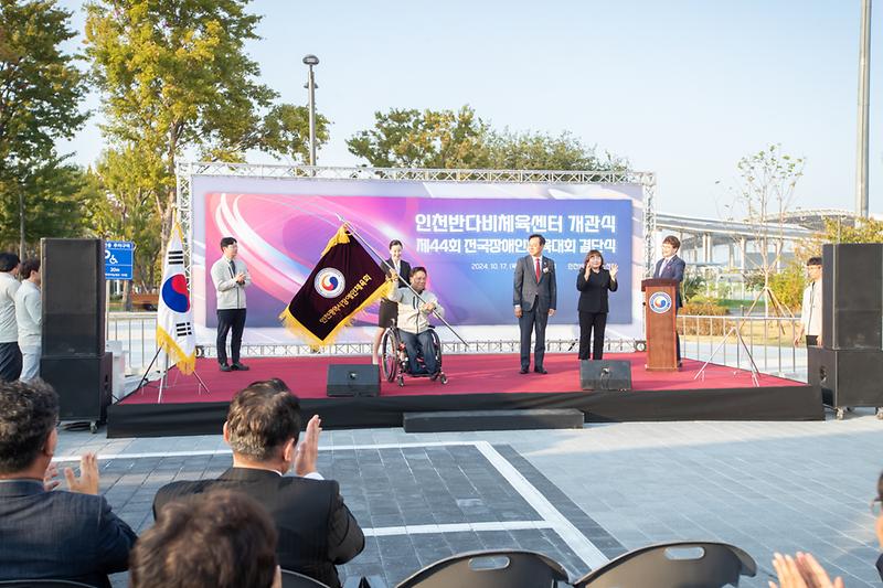 Young-6111.jpg 이미지