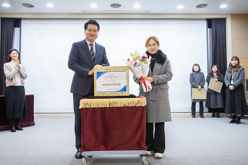 Young-6122.jpg 이미지