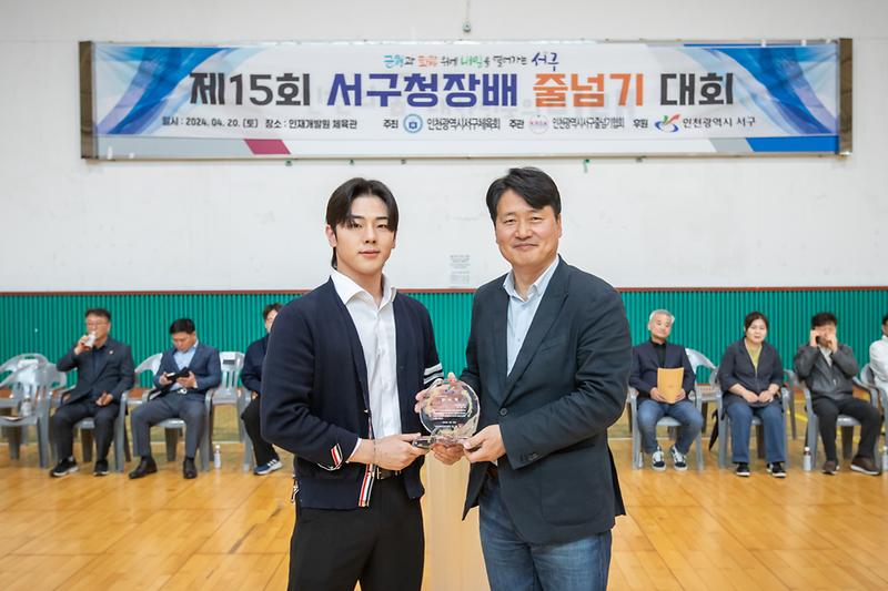 Young-6534.jpg 이미지